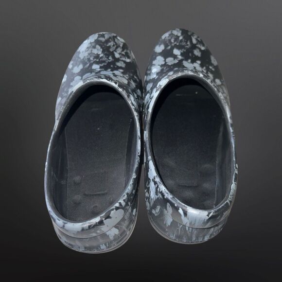 Crocs Neria Pro II Black/Grey/White Flowers Dual Comfort Clogs Size W 8 - Picture 4 of 5